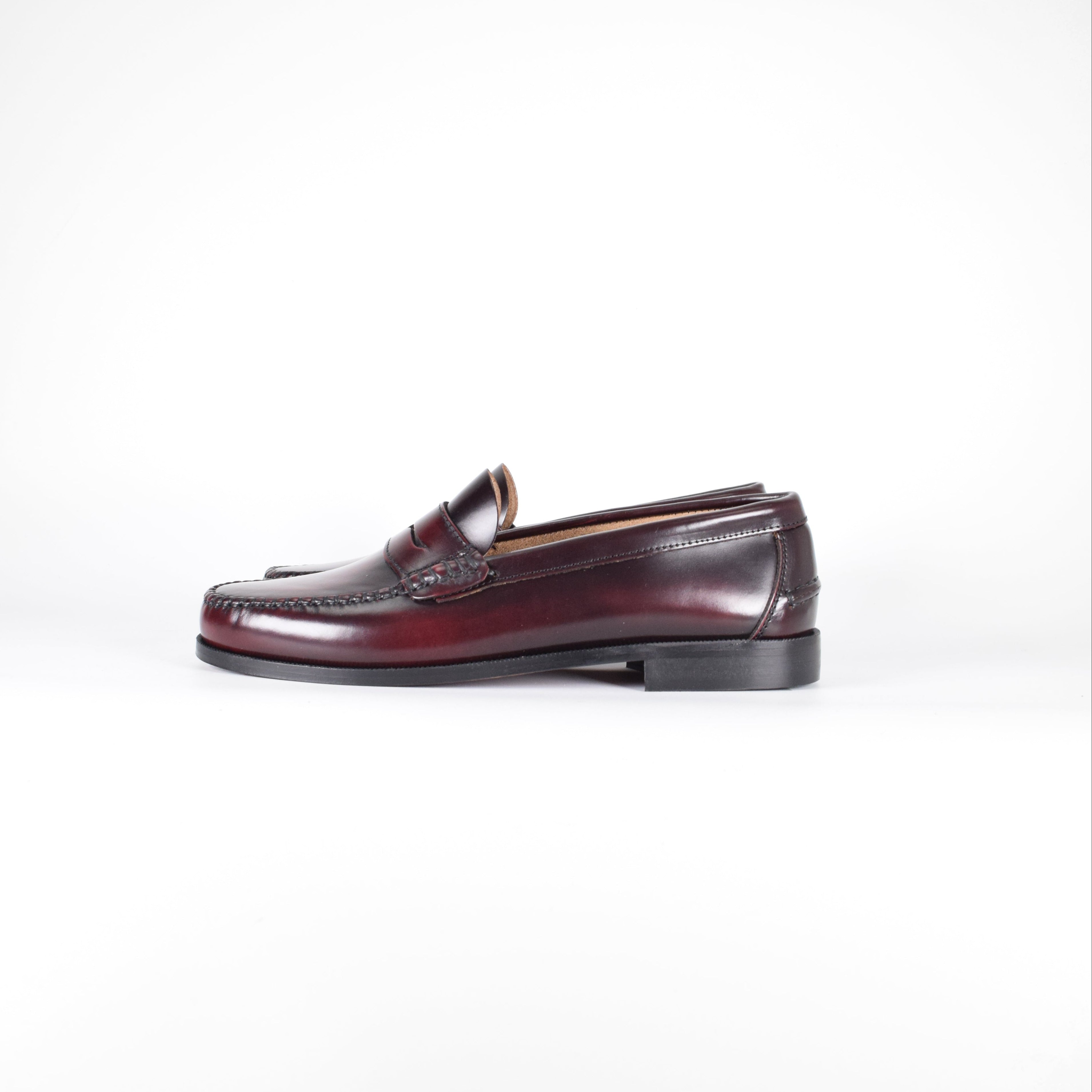 Mocasines de piel Elegancia - Mujer - Burdeos - Suela de Goma